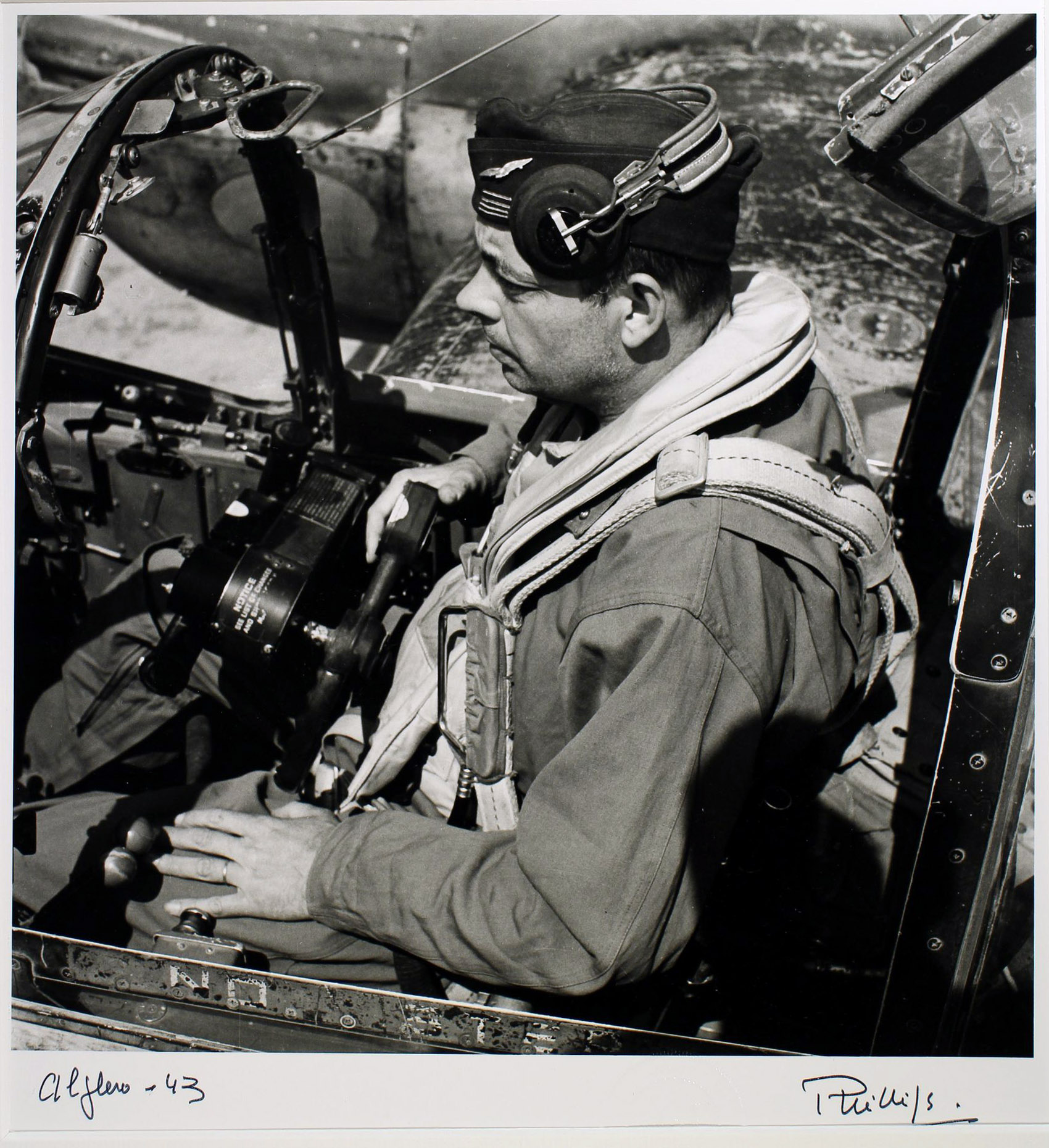 Antoine de Saint-Exupéry à Alghero - photo John Phillips-1943-Coll Espace photo A Batut